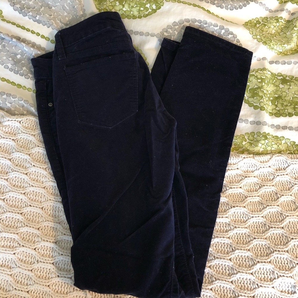 Gap size 4/27 navy chords (skinny)